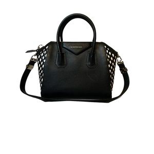 GIVENCHY Sugar Goatskin Weaved Antigona Small